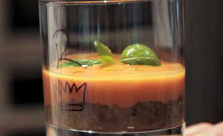 Lilkový kaviár a tomatové gazpacho