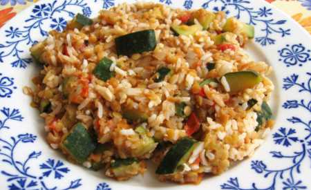 Rýže s čočkou a zeleninou