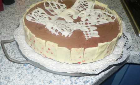 Čokoládový nadýchaný dort