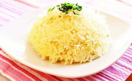 Obyčejná vařená rýže