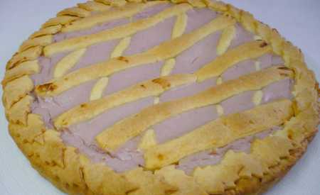Velikonoční koláč s tvarohovou náplní