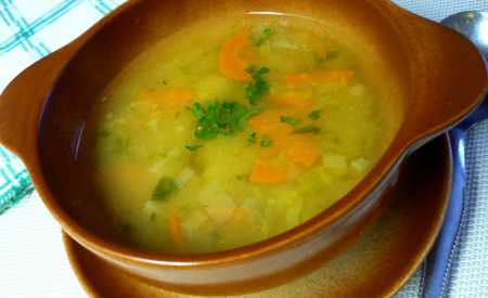Zimní zeleninová hustá polévka