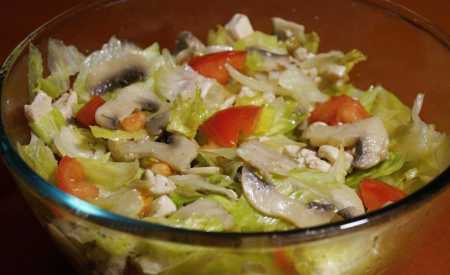 Hlávkové saláty s krůtím masem