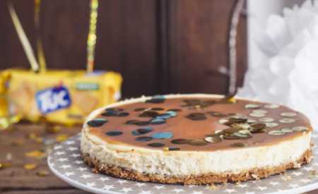 Cheesecake se slaným karamelem