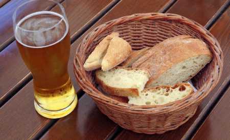 Anýzový chleba domácí z piva