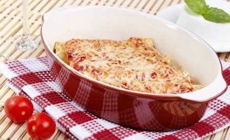 Cannelloni plněné houbami s rajčatovou omáčkou