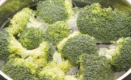 Dušená brokolice